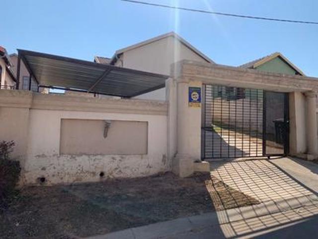 House for sale in Nooitgedacht, Gauteng