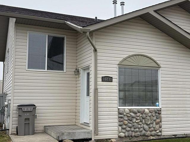 Duplex for rent