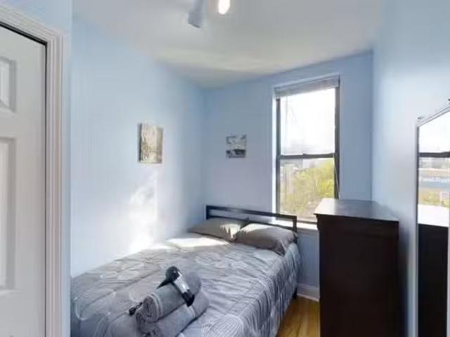Apartment for rent in Astoria