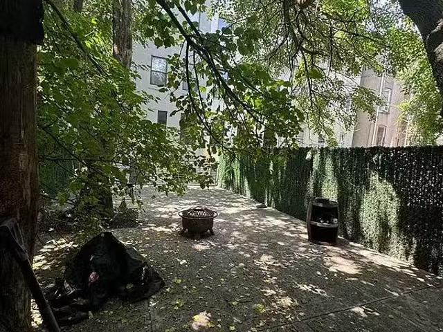 Apartment for rent in Astoria