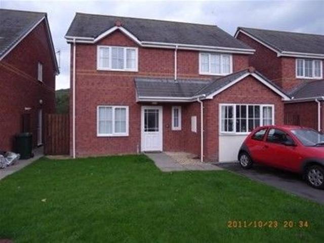 Room for rent in Penparcau, Wales