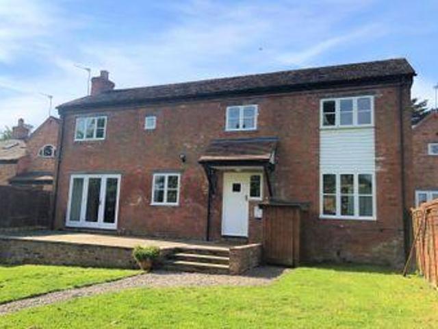 House for rent in Green Close, Warwickshire