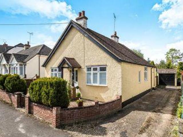 House for sale in Heol-las, Surrey