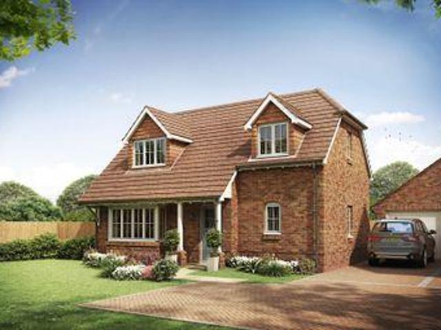 House for sale in Littlecote, West Sussex