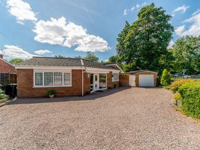 House for sale in Halesowen, West Midlands