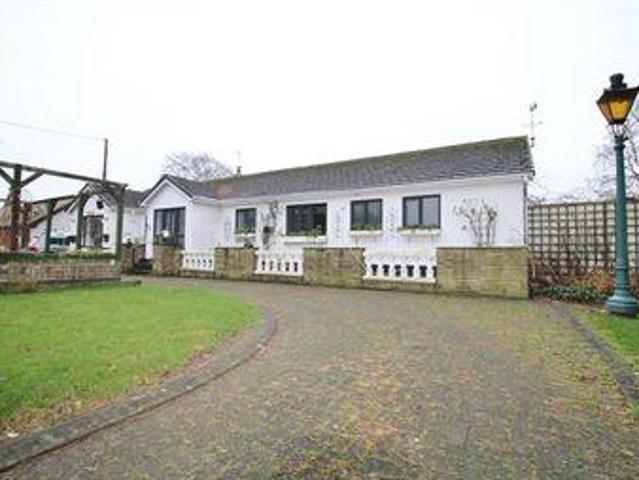 House for sale in Roby Mill, Lancashire