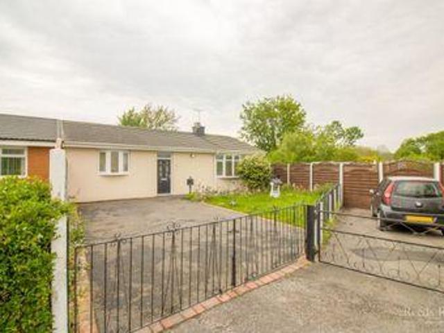 House for sale in Rossmore, Cheshire
