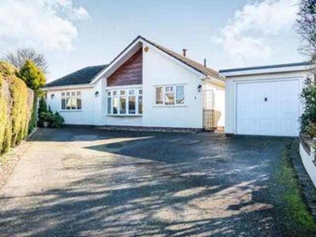 House for sale in The Butts, Kent
