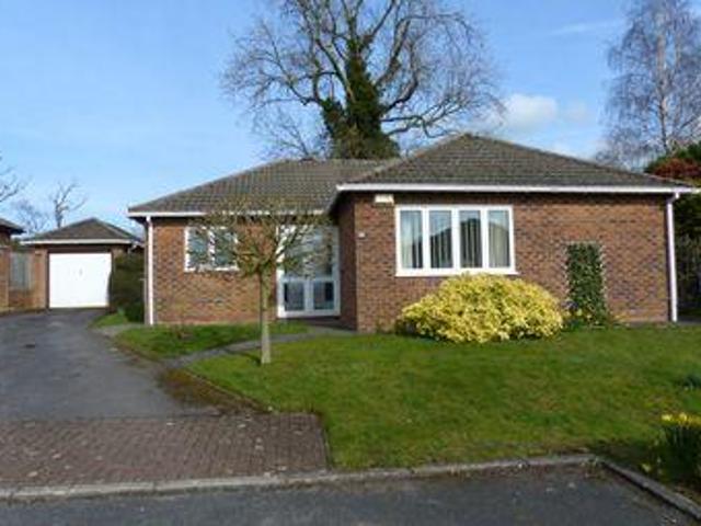 House for sale in Froggatt, East Midlands