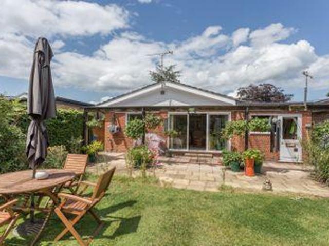 House for sale in Ascot