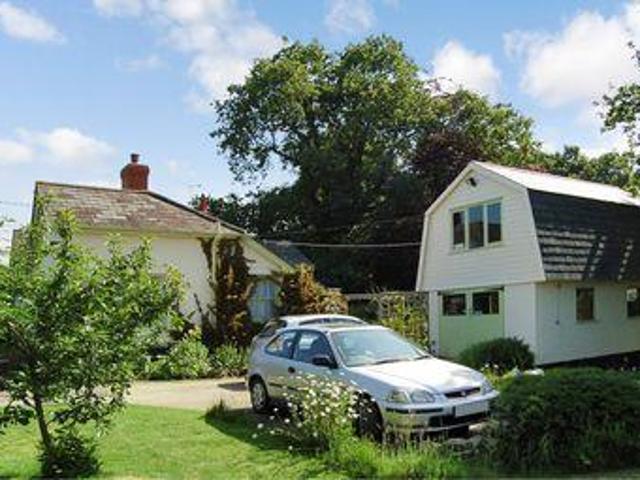 House for rent in Perryfields, West Sussex