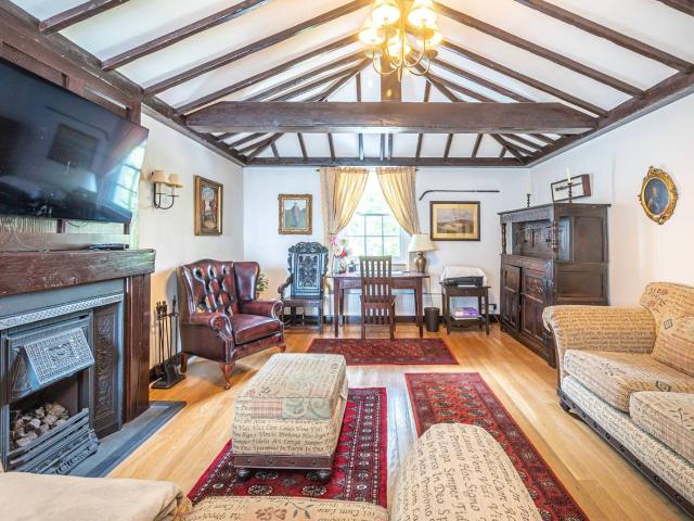 House for rent in Vale of Health, Cat Hill