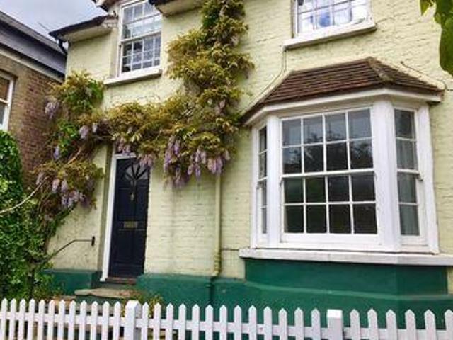 House for rent in Perryfields, West Sussex