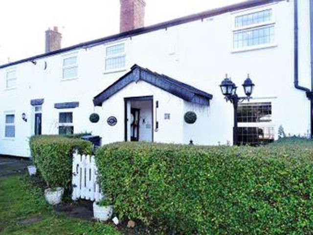 House for sale in Higher Bartle, Lancashire