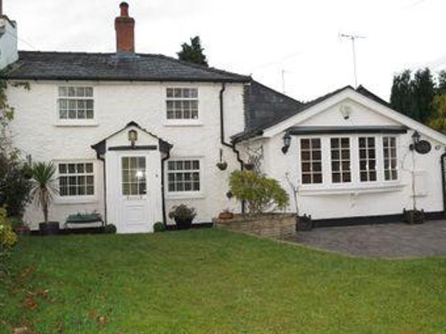 House for sale in Ascot