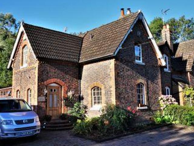 House for sale in Red Hill, Surrey