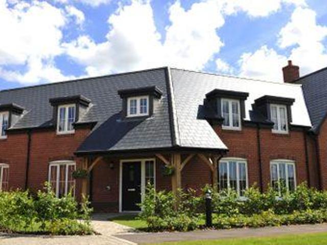 House for sale in Rugby, Warwickshire