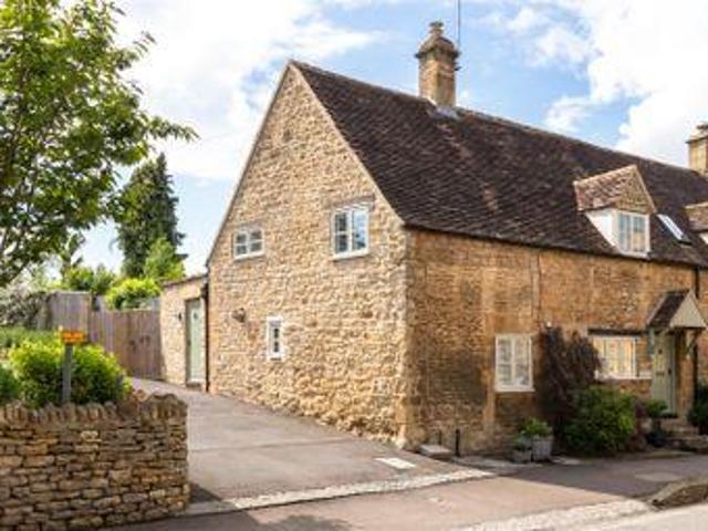 House for sale in Fossebridge, Gloucestershire