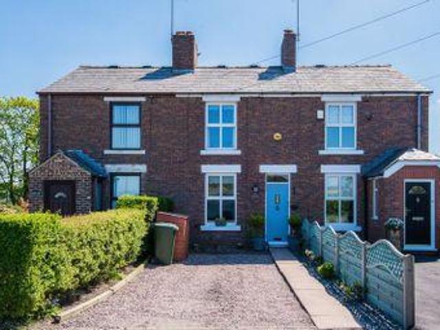House for sale in Roby Mill, Lancashire