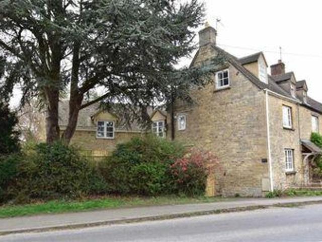House for sale in Evershot, Oxfordshire