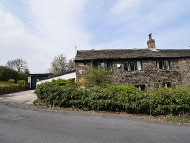House for sale in Huddersfield, West Yorkshire