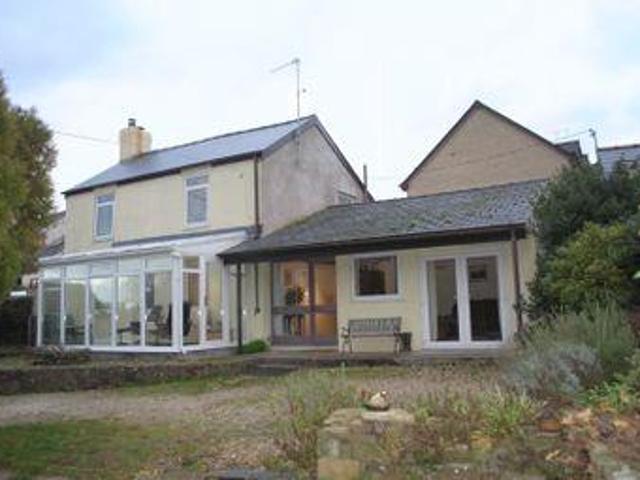 House for sale in Bromsberrow Heath, Gloucestershire
