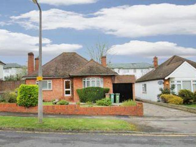 House for rent in Sutton Green, Woking