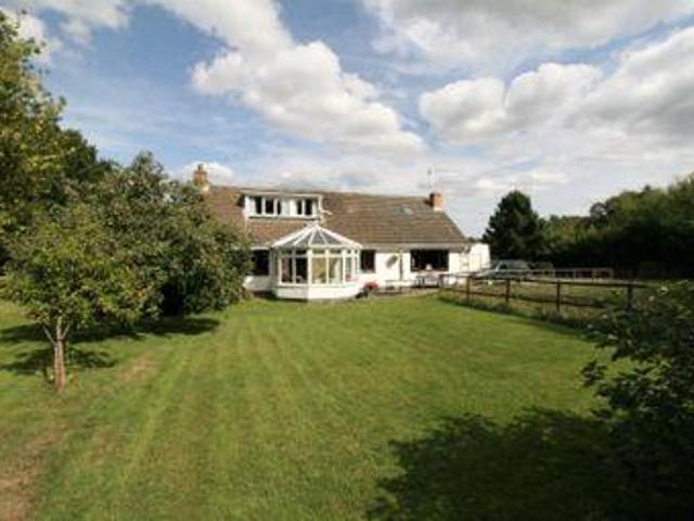 House for sale in Loundsley Green, East Midlands