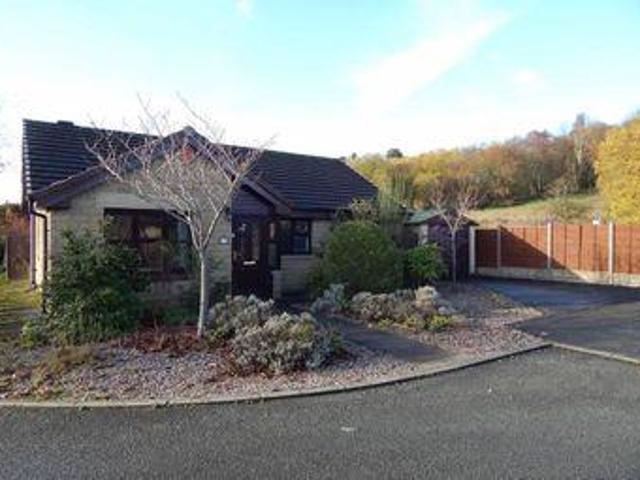 House for sale in Charlesworth, East Midlands