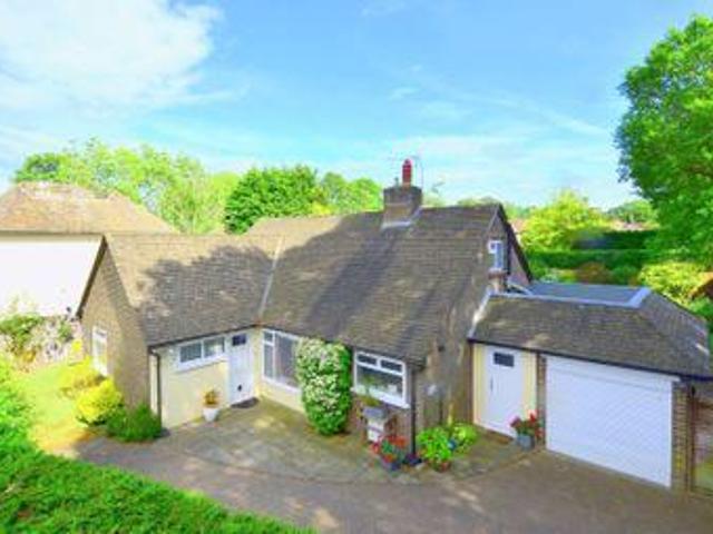 House for sale in Pachesham Park, Surrey