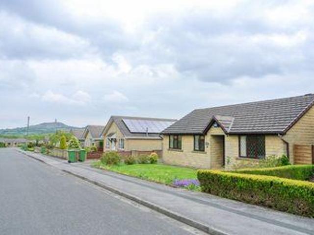 House for sale in Huddersfield, West Yorkshire