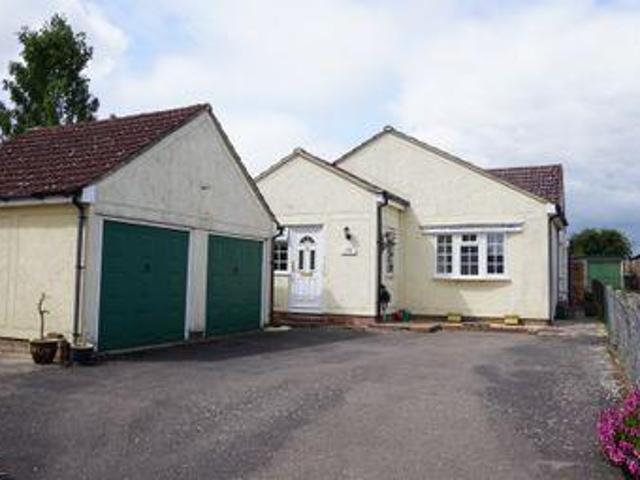 House for sale in Chelmondiston, Suffolk