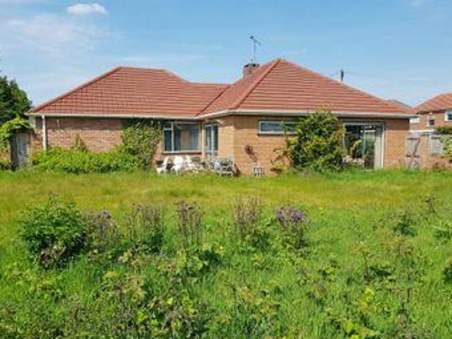 House for sale in Rossmore, Cheshire