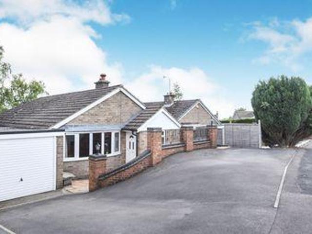 House for sale in Froggatt, East Midlands