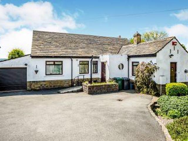 House for sale in Huddersfield, West Yorkshire