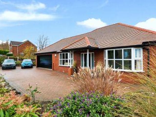 House for sale in Roby Mill, Lancashire