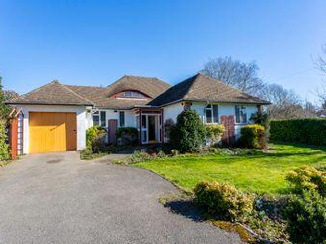 House for sale in Hillview, Surrey