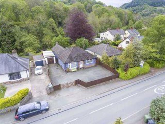House for sale in Llangollen, Wales
