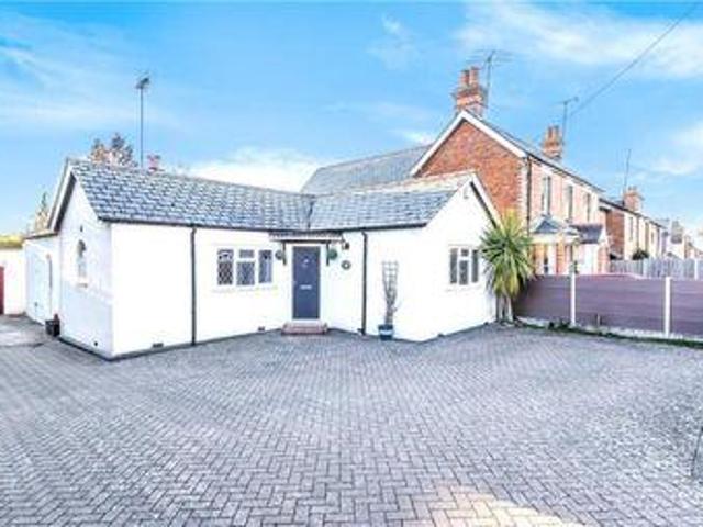 House for sale in Crowthorne