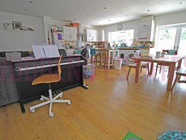 House for rent in Uxbridge, Greater London