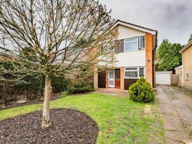 House for rent in Ascot