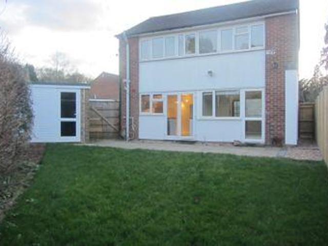 House for rent in Row Town, Surrey