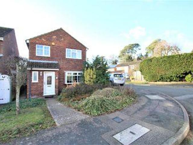 House for rent in Pouchen End, Hertfordshire