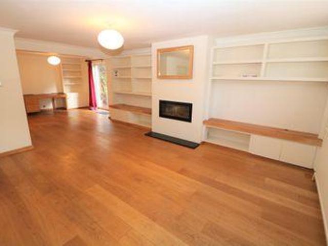 House for rent in Pachesham Park, Surrey