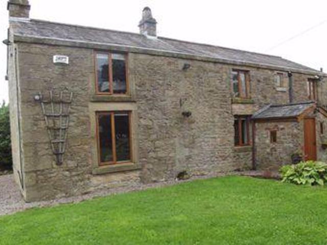 House for rent in Higher Bartle, Lancashire
