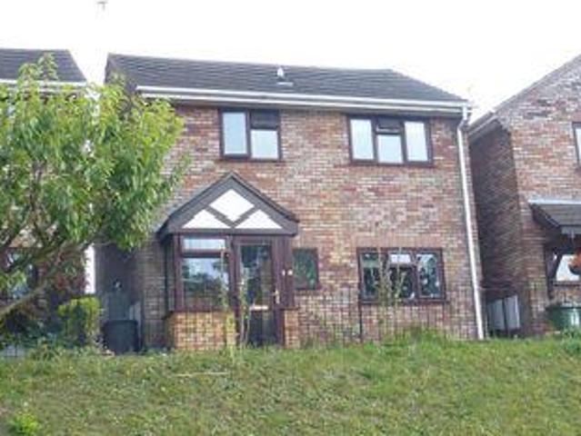 House for rent in Pouchen End, Hertfordshire