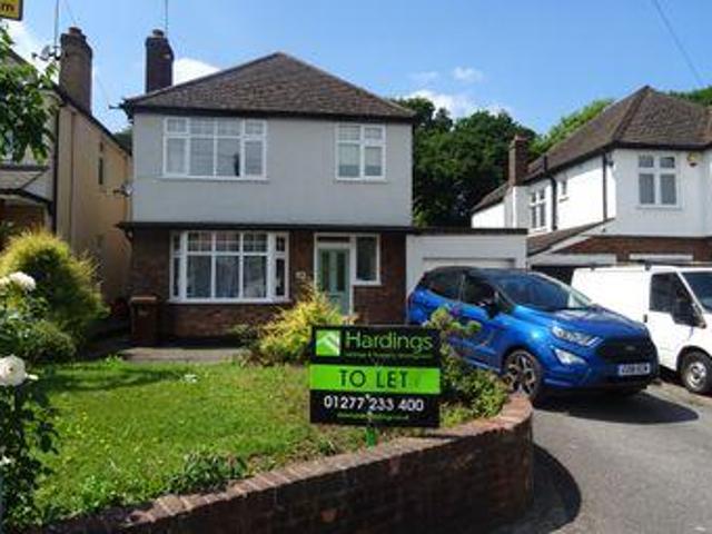 House for rent in Navestock Side