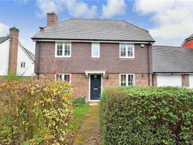 House for sale in Billingshurst, Horsham