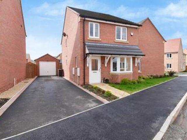 House for sale in Crookhill, Worcestershire