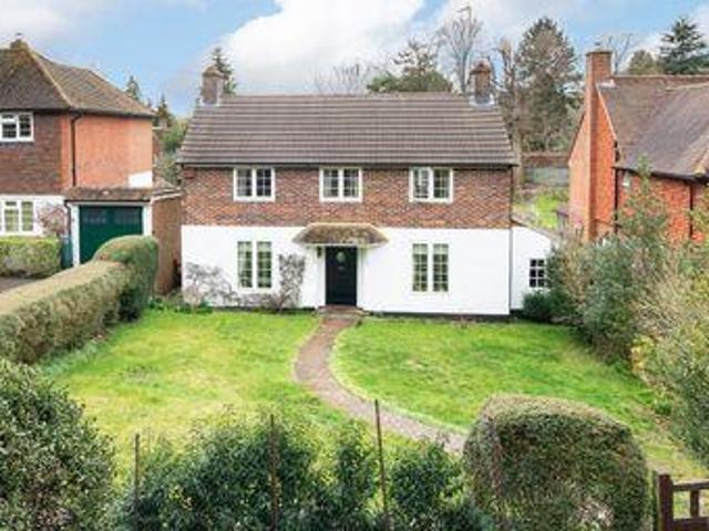 House for sale in Pachesham Park, Surrey